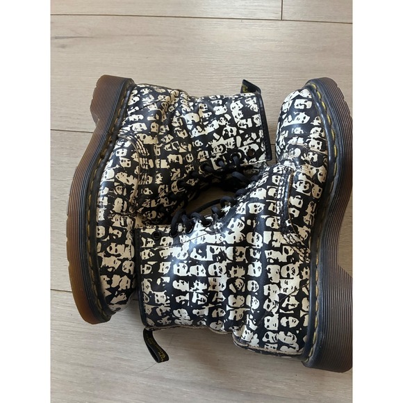 DR MARTENS ANDY WARHOL FACES 5 EYE BOOT - Picture 4 of 9